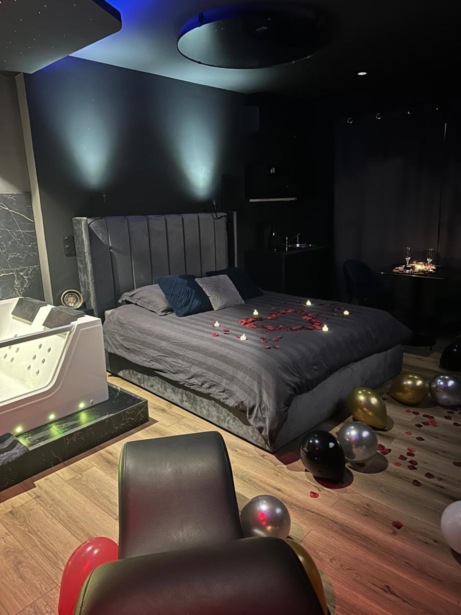 Loft, Studio And Love Rooms Bourg-Saint-Christophe Exterior foto