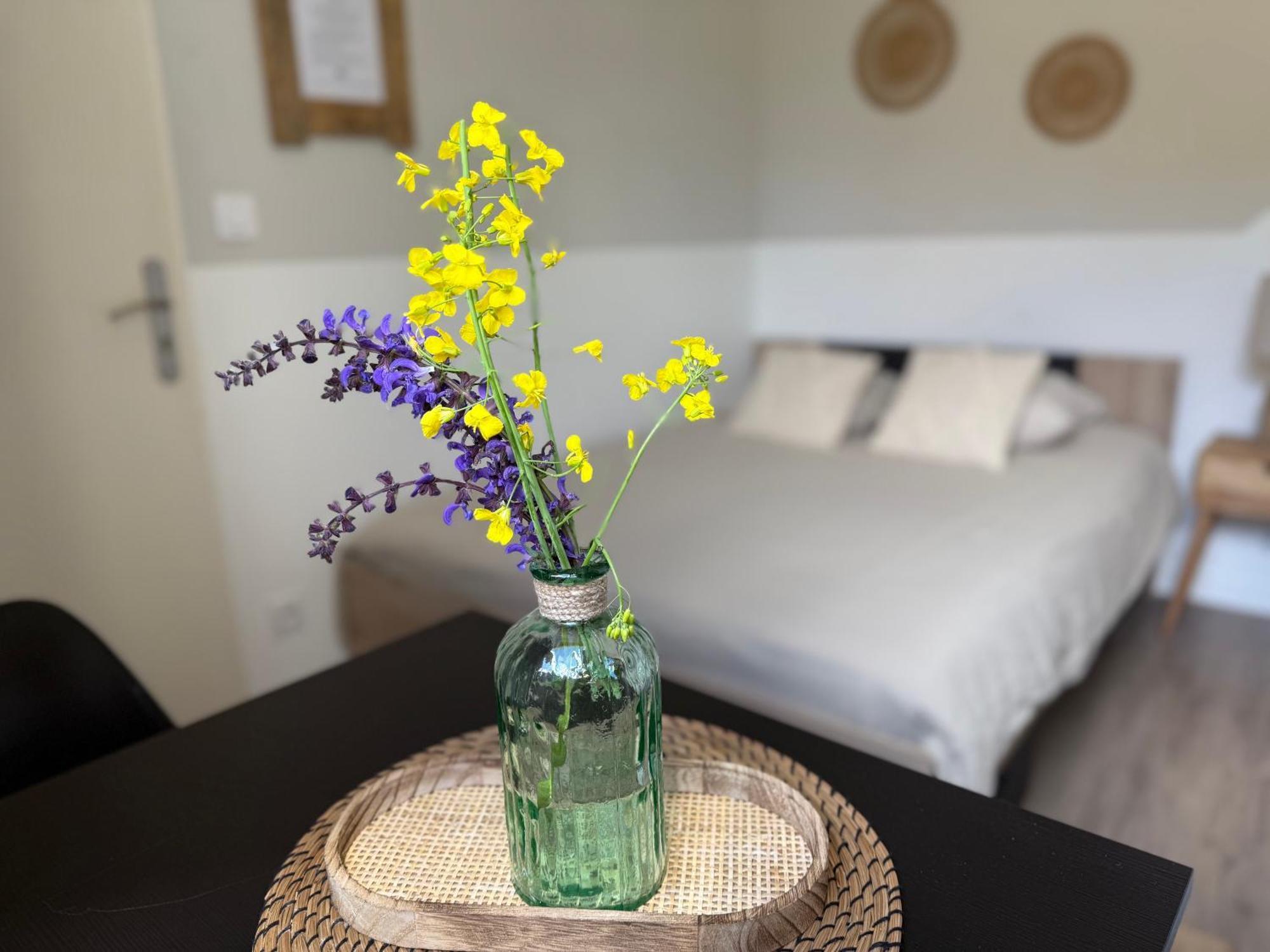 Loft, Studio And Love Rooms Bourg-Saint-Christophe Exterior foto